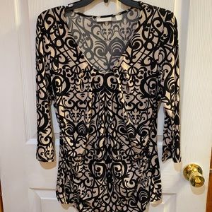 NEW YORK & COMPANY STRETCH TOP SIZE LARGE